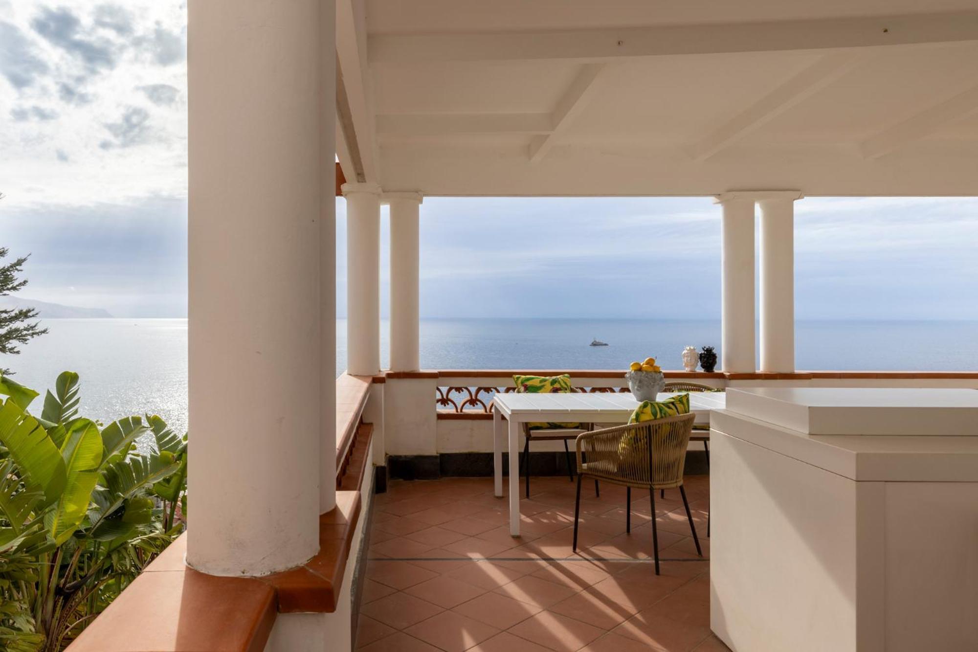 Hotel Di Capua House Massa Lubrense Esterno foto